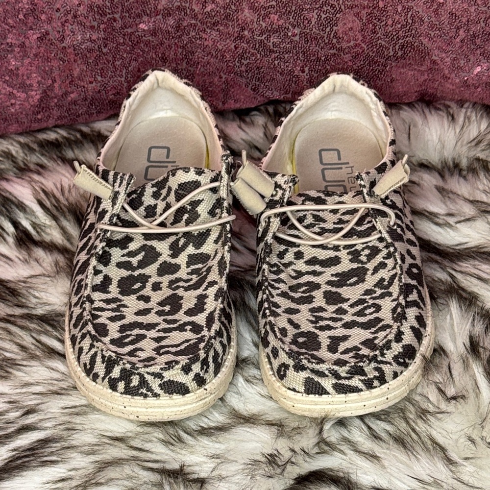 Wendy woven cheetah grey Hey Dude shoes